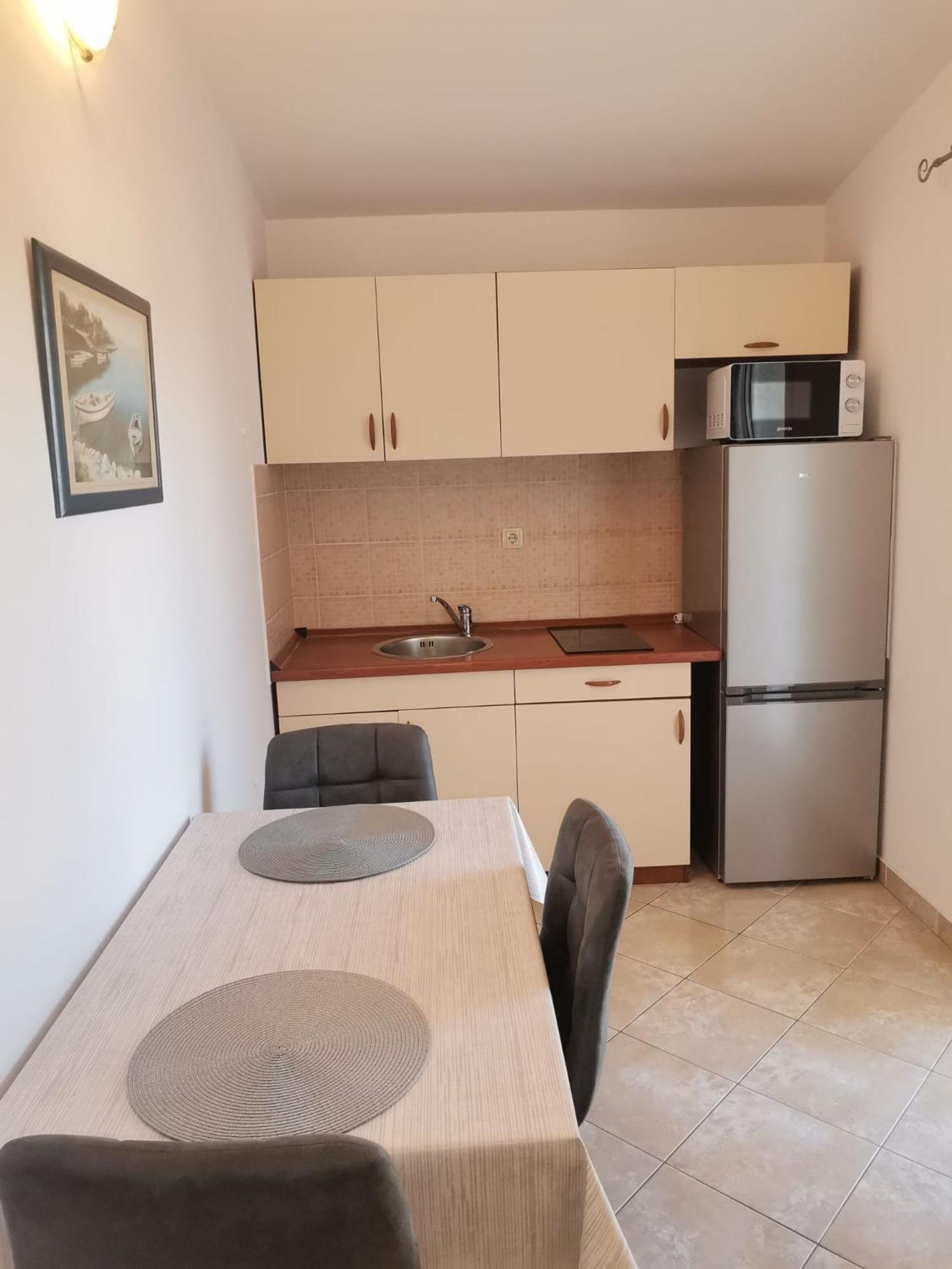 Apartmani Ljubo Primosten Exterior photo
