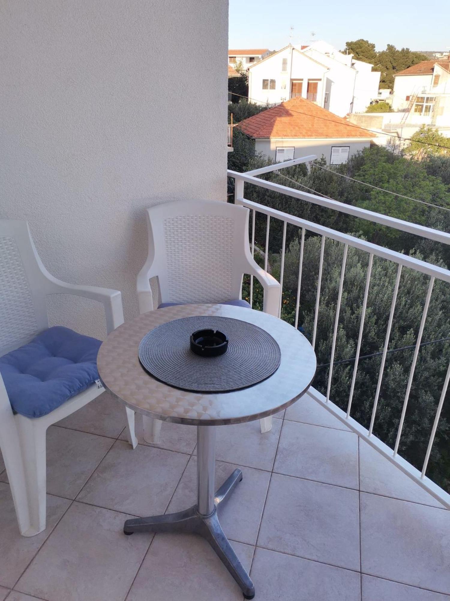 Apartmani Ljubo Primosten Exterior photo
