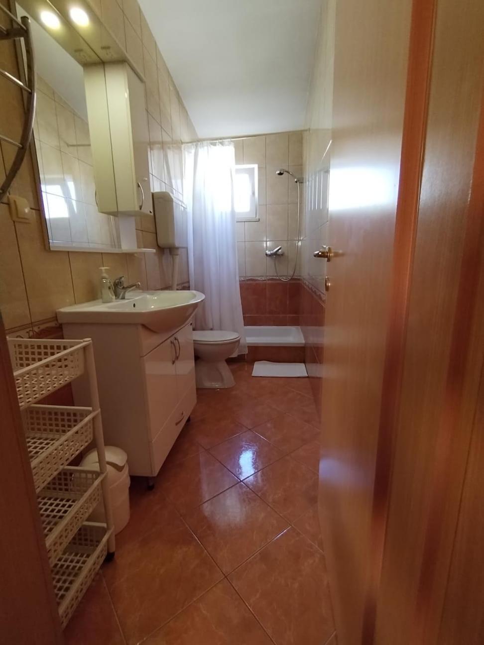 Apartmani Ljubo Primosten Exterior photo