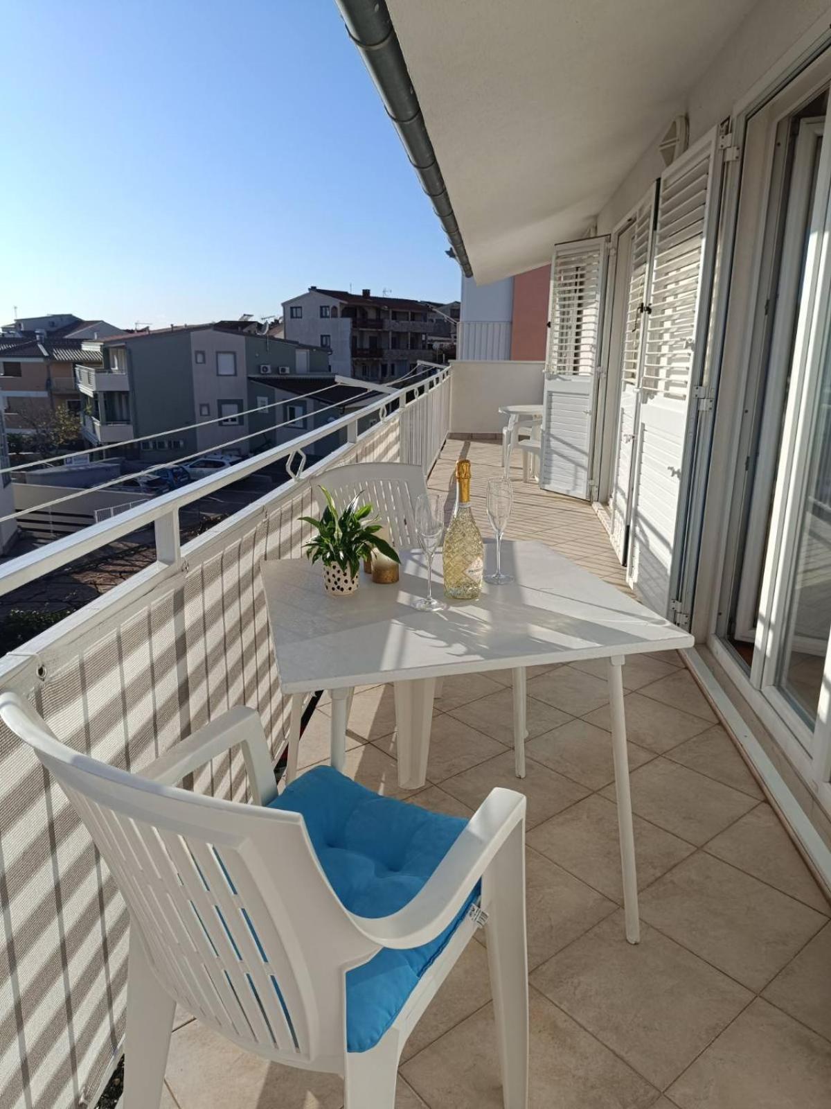 Apartmani Ljubo Primosten Exterior photo